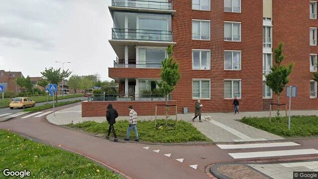 Rental property in Secretaris Verhoeffweg, Naaldwijk