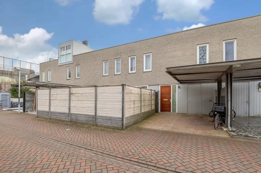 Rental property in Eliza van Calcarstraat 5, Amsterdam