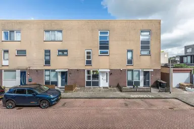 house de 108m2 à louer pour 1900€/mois à Bromostraat 1448, Purmerend