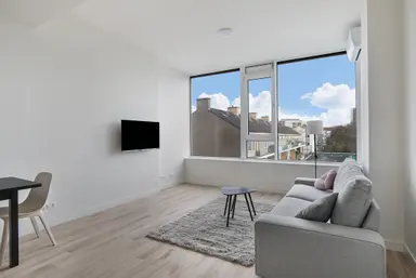 58m2 apartment to rent for 1950€/month in Wethouder Hillenaarplantsoen 107, Rijswijk