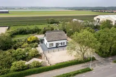 138m2 house to rent for 3499€/month in Schulpweg 129, Noordwijk