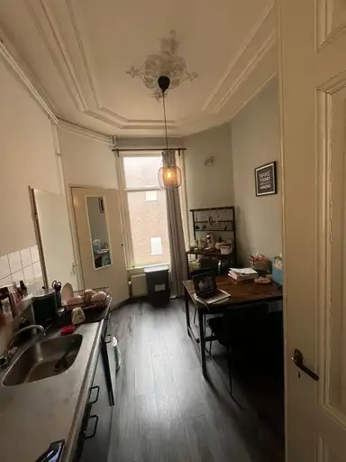 studio de 32m2 à louer pour 790€/mois à Koningstraat, Haarlem