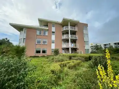 98m2 apartment to rent for 2200€/month in Groot Hoogwaak 219, Noordwijk