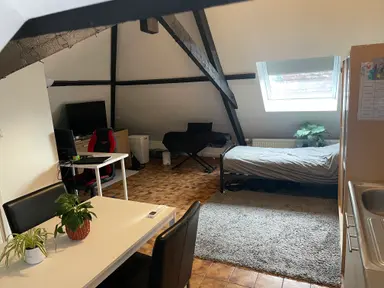 30m2 room to rent for 550€/month in Kapelaan Goossensstraat 12, Pey