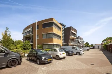 123m2 apartment te huur voor 2450€/maand in Leeoever 1807, De Lier