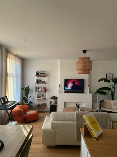 room de 73m2 à louer pour 1150€/mois à Zijlweg 121, Haarlem