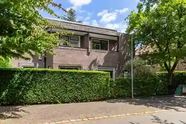 124m2 house to rent for 3500€/month in Serdanglaan 2, Hilversum