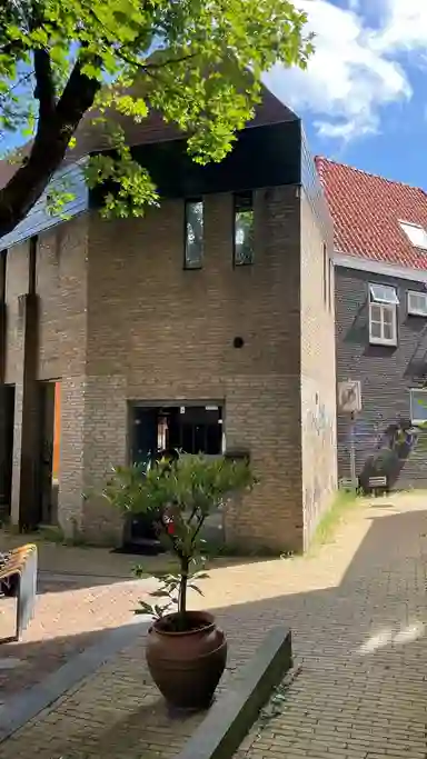 30m2 room to rent for 608€/month in Weversgildeplein 31, Zwolle