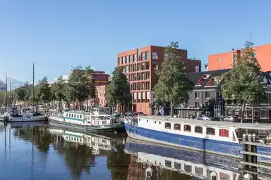 235m2 house to rent for 2950€/month in Oosterkade, Groningen