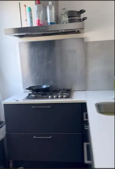studio de 20m2 à louer pour 1400€/mois à Burgemeester van Tuyllkade 28, Utrecht