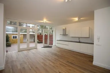 125m2 house to rent for 3500€/month in Archimedesweg, Amsterdam