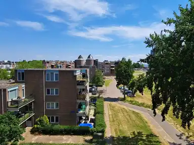 98m2 apartment to rent for 1360€/month in Houtstraat 59, Almere