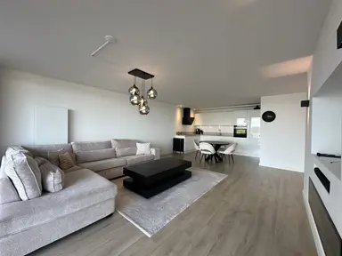 88m2 apartment to rent for 2495€/month in Cor Kieboomplein 285, Rotterdam