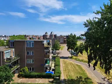 98m2 apartment to rent for 1360€/month in Houtstraat 59, Almere